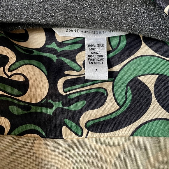 Diane von Furstenberg Silk Long Sleeve Dress, 2 - Picture 6 of 15